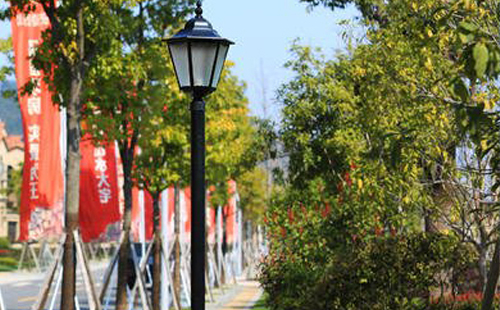 温宿装庭院灯避坑指南：庭院路灯防雷接地要点